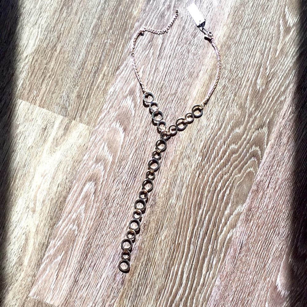 WHITE HOUSE BLACK MARKET NECKLACE NWT